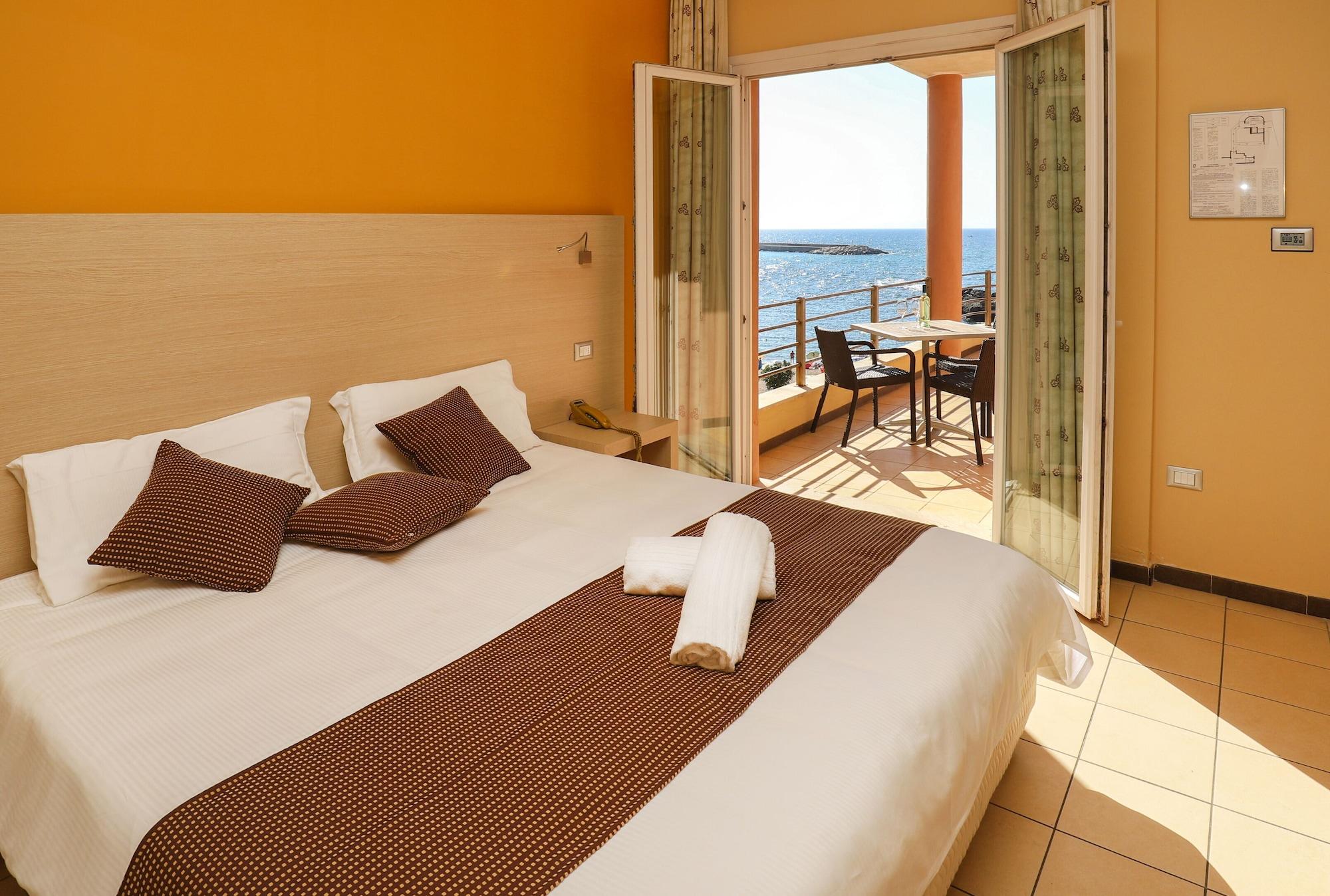 Janus Hotel Castelsardo Kültér fotó